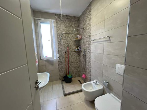 Tirane, jepet me qera apartament 1+1+BLK Kati 9, 70 m² 400 Euro (Fusha e aviacionit)