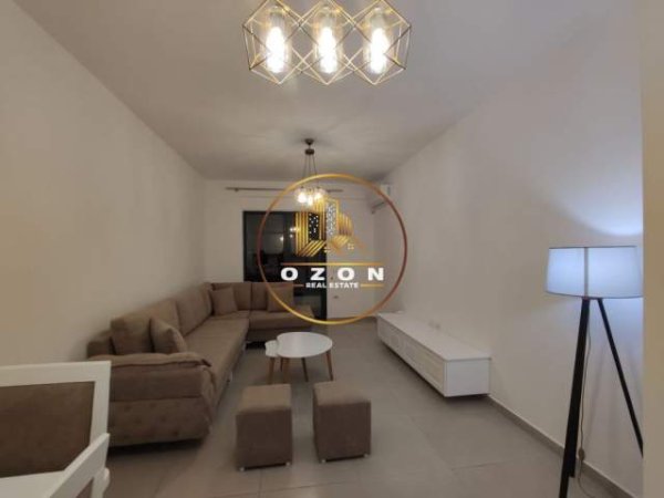 Tirane, jepet me qera apartament 1+1+A+BLK Kati 8, 80 m² 40.000 Leke (ASTIR)
