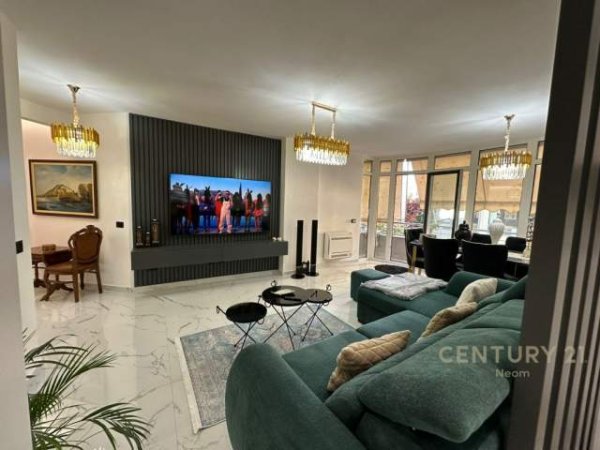 Tirane, jepet me qera apartament 3+1+BLK Kati 2, 140 m² 1.500 Euro (KOPSHTI ZOLOGJIK)