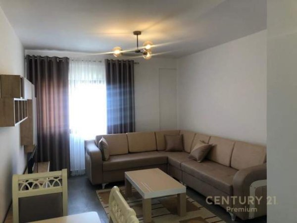 Tirane, jepet me qera apartament 2+1+BLK Kati 3, 90 m² 500 Euro (Kopshti Botanik)