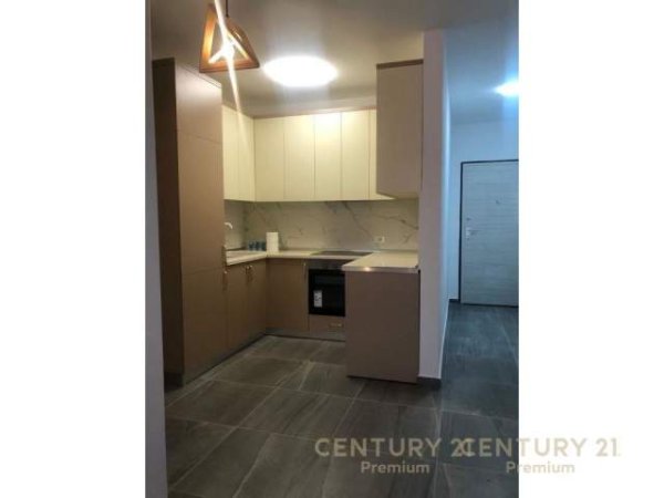 Tirane, jepet me qera apartament 2+1+BLK Kati 3, 90 m² 500 Euro (Kopshti Botanik)