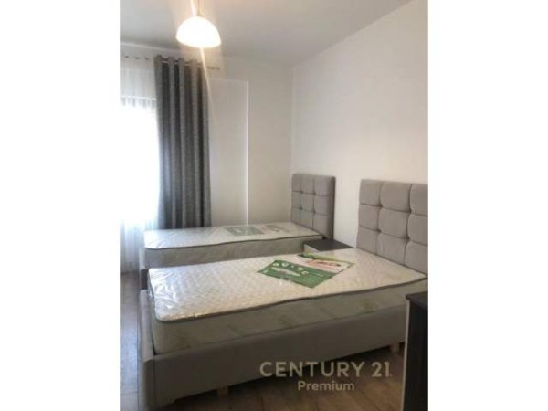 Tirane, jepet me qera apartament 2+1+BLK Kati 3, 90 m² 500 Euro (Kopshti Botanik)