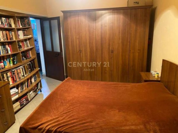 Tirane, jepet me qera apartament 2+1+BLK Kati 1, 78 m² 400 Euro (Shkolla e Baletit)