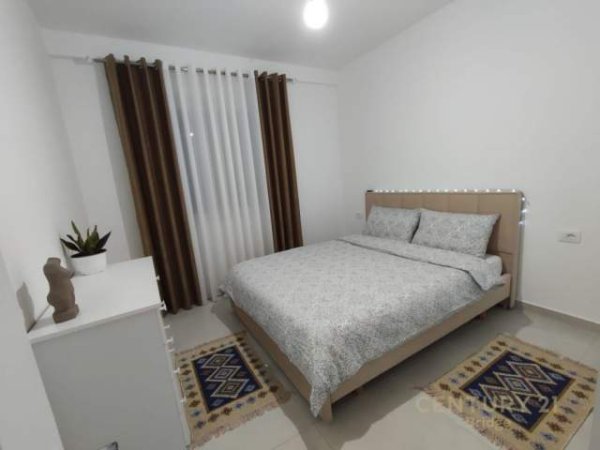Tirane, jepet me qera apartament 1+1+BLK Kati 3, 75 m² 450 Euro (Astir)