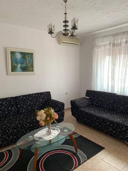 Tirane, jepet me qera apartament 1+1 Kati 5, 65 m² 35.000 Leke (rruga Qemal Stafa)