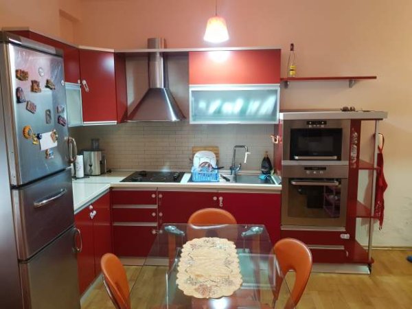 Tirane, jepet me qera apartament 1+1+BLK Kati 4, 65 m² 400 Euro (Frederik shiroka)