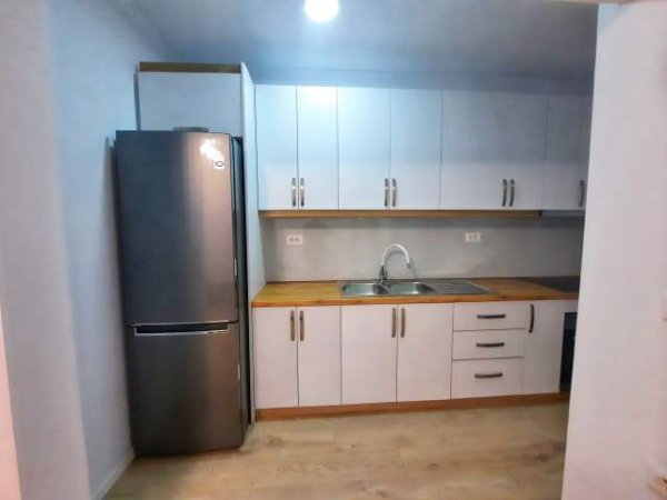 Tirane, shitet apartament 1+1+BLK Kati 1, 60 m² 123.000 Euro (Rruga e Kavajës)