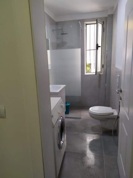 Tirane, jepet me qera apartament 2+1+A Kati 2, 69 m² 50 000 Leke i diskuteueshem (Rr. "Dibres")