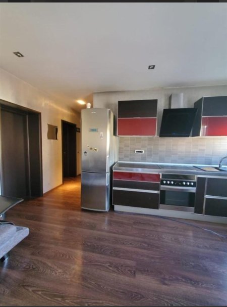 Rr Bardhyl,Jepet me qera apartament 2+1+Ballkon Kati 4, 100 m² 600 €