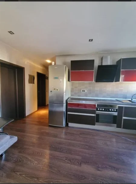 Rr Bardhyl,Jepet me qera apartament 2+1+Ballkon Kati 4, 100 m² 600 €