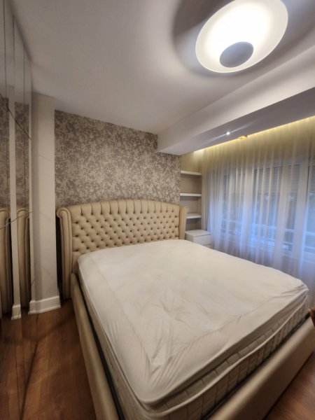 Tirane, jepet me qera apartament 2+1 , 800 € (Kodra e Diellit)