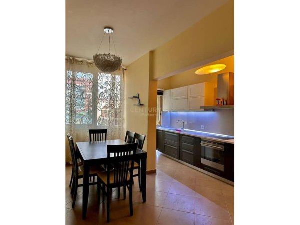 Tirane, shitet apartament 2+1+Aneks+Ballkon Kati 1, 110 m² 155.000 € (Astir)