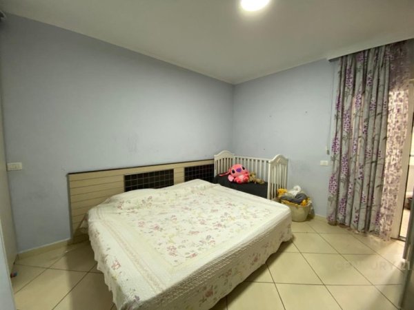 Tirane, shitet apartament 1+1 Kati 4, 80 m² 159.000 € (Zogu i Zi)
