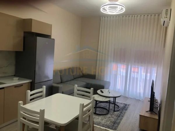Tirane, jepet me qera apartament 1+1 Kati 4, 60 m² 430 € 