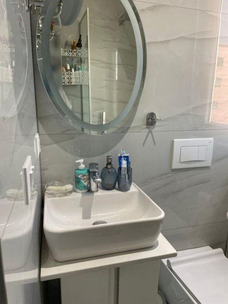 Jepet Super Apartament 1+1 me Qera ne Komune e Parisit  500 €uro