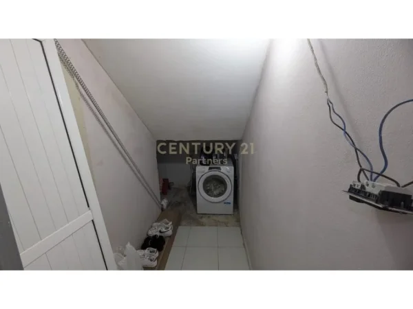 Tirane, shes apartament 2+1 Kati 2, 75 m² 85.000 € 