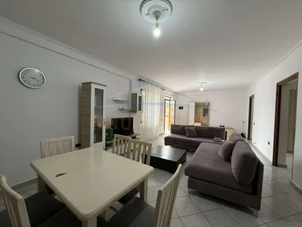 Qera , Apartament 2+1+2 , Rruga Reshit Maloku , te Bulevardit të Ri.