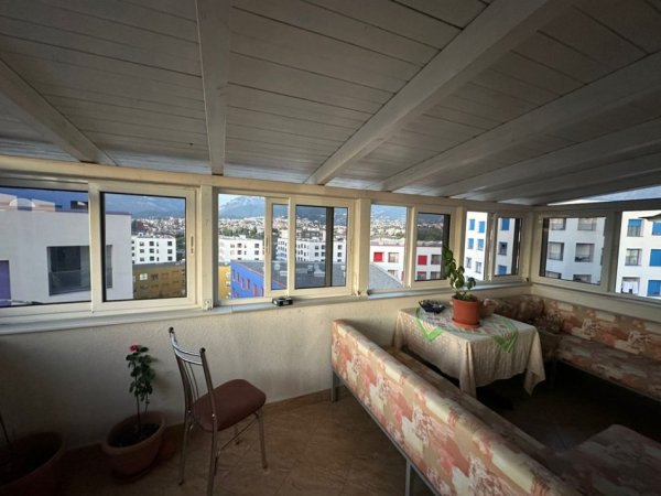 Tirane, shitet apartament 3+1+Ballkon Kati 5, 105 m² 180.000 € (Ali Dem)