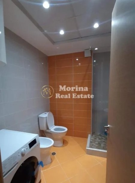 Tirane, jepet me qera apartament 1+1 Kati 3, 65 m² 480 € (Rruga 5 Maji, Concord Center)