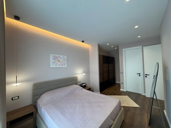 Tirane, jepet me qera apartament 2+1+Aneks+Ballkon Kati 9, 100 m² 1.100 € (KOMUNA E PARISIT)