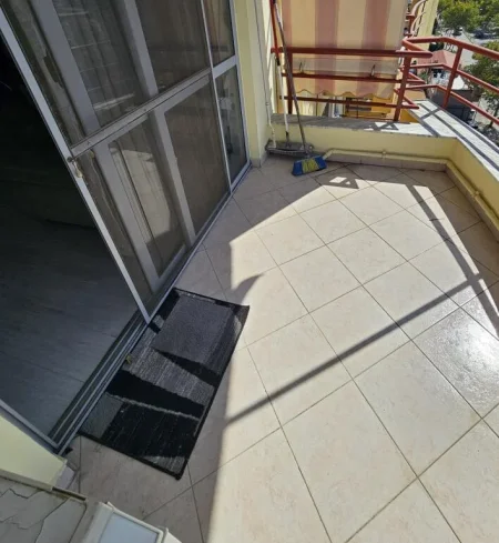 Tirane, jepet me qera apartament 1+1 Kati 6, 75 m² 450 €