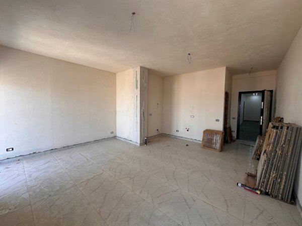 Tirane, shitet garsonier 1+1 Kati 4, 51 m² 82.128 € 