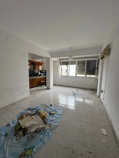 Durres, shitet apartament 2+1+Ballkon Kati 2, 89 m² 100.000 € (Vala parku)