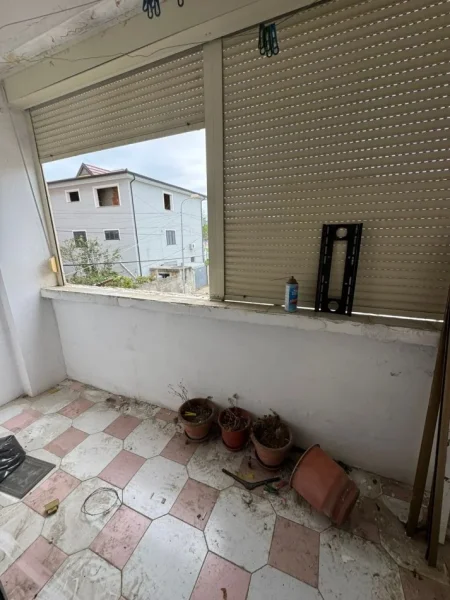 Durres, shitet apartament 2+1+Ballkon Kati 2, 89 m² 100.000 € (Vala parku)