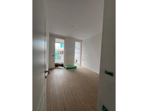Tirane, shes apartament 1+1+Ballkon Kati 9, 78 m² 210.500 € (SQUARE 21)