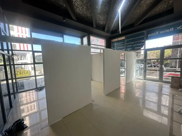 Tirane, jap me qera ambjent biznesi Kati 1, 61 m² 1.000 € (zogu i zi)