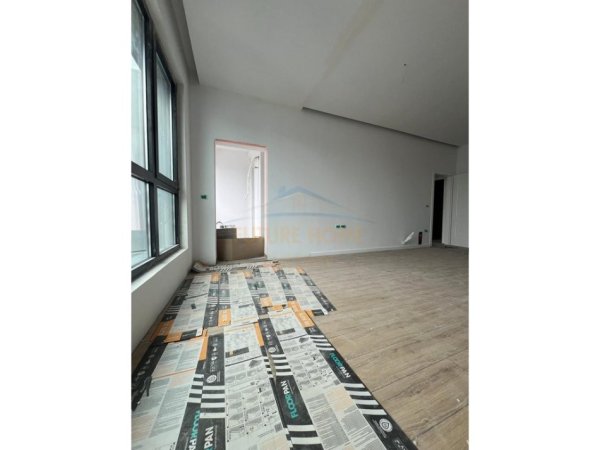 Tirane, shitet apartament 1+1+Ballkon , 78 m² 210.500 € (Square 21)