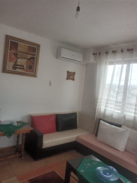 Tirane, jepet me qera apartament 3+1+Ballkon Kati 4, 120 m² 400 € (Kodra e Priftit)