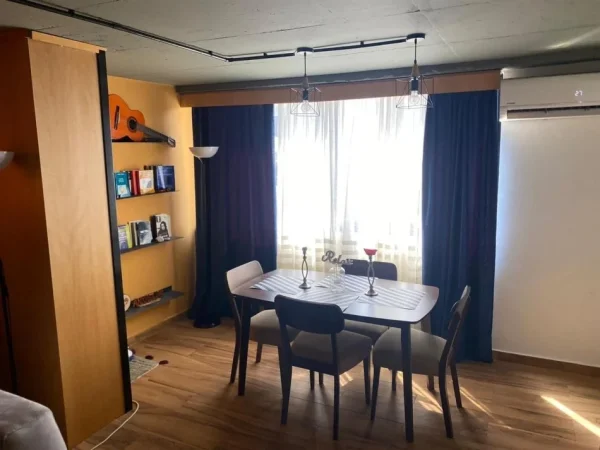 jepet me qera apartament duplex 1+1 Kati 1, 80 m² 550 € (GOLDEN PARK 3)