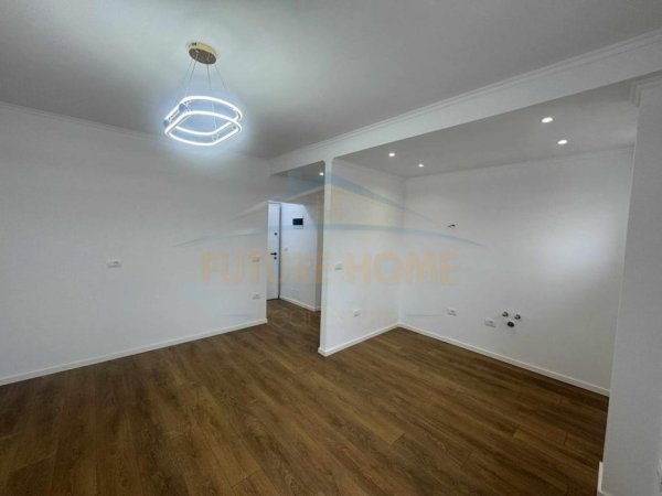 Tirane, shitet apartament 1+1 Kati 3, 45 m² 104.000 € (Selitë)