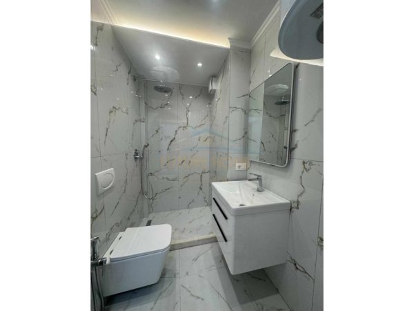 Tirane, shitet apartament 1+1 Kati 3, 45 m² 104.000 € (Selitë)
