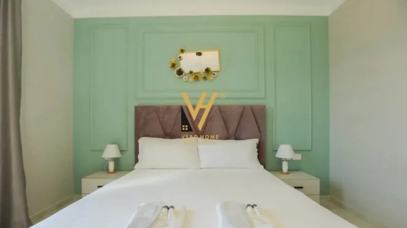 Tirane, jepet me qera apartament 1+1+Ballkon Kati 7, 70 m² 800 € (KOMUNA E PARISIT)