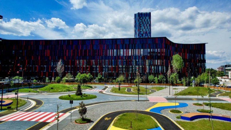 Tirane, shes apartament 2+1+Aneks+Ballkon Kati 4, 115 m² (Dervish Hima5