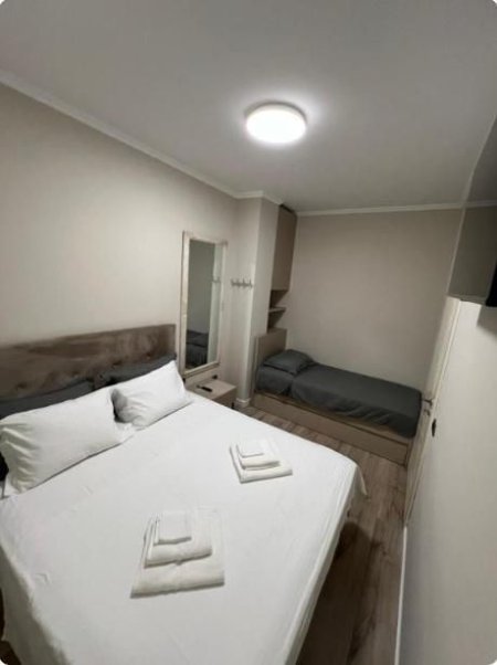 Tirane, jepet me qera 1+1 Kati 4, 67 m² 1.000 € (BULEVARDI ZOGU I PARE)