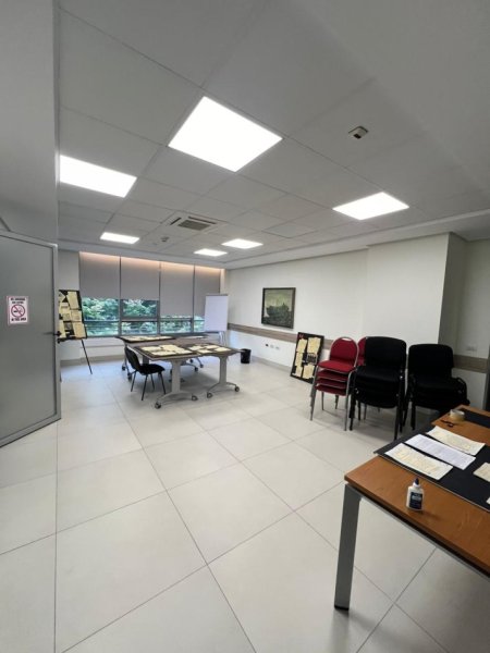 Tirane, jap me qera zyre Kati 1, 