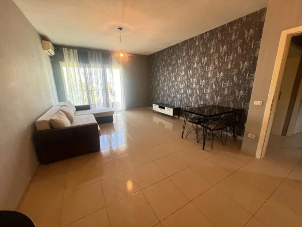 Tirane, shes apartament 2+1 Kati 3, 105 m² 230.000 € (Rruga hamdi garunja)