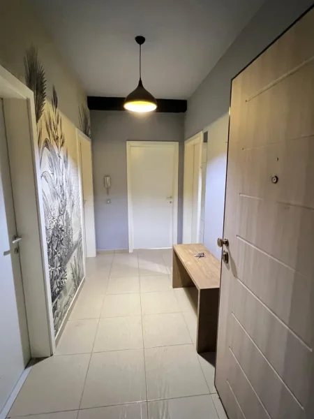 Tirane, shes apartament 2+1 Kati 3, 105 m² 230.000 € (Rruga hamdi garunja)