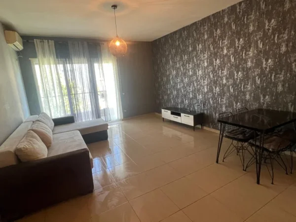 Tirane, shes apartament 2+1 Kati 3, 105 m² 230.000 € (Rruga hamdi garunja)