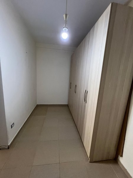 Tirane, shes apartament 2+1 Kati 3, 105 m² 230.000 € (Rruga hamdi garunja)