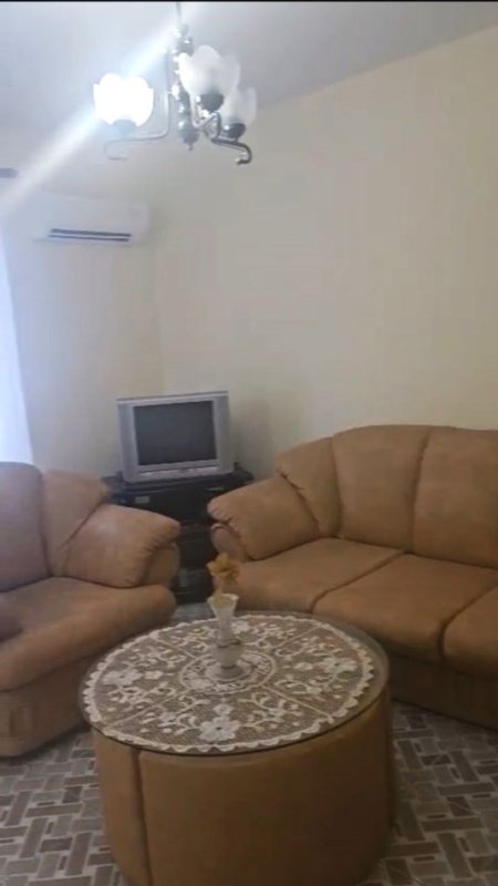 Tirane, jepet me qera apartament 3+1+Ballkon Kati 4, 90 m² 60,000Leke (Bulevardi Zogu I /Rruga Hamid Shijaku)
