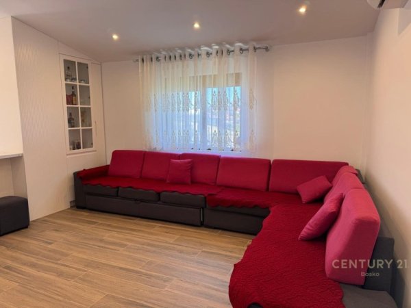 Tirane, jepet me qera apartament 2+1 Kati 2, 70 m² 500 € (Sanatorium)