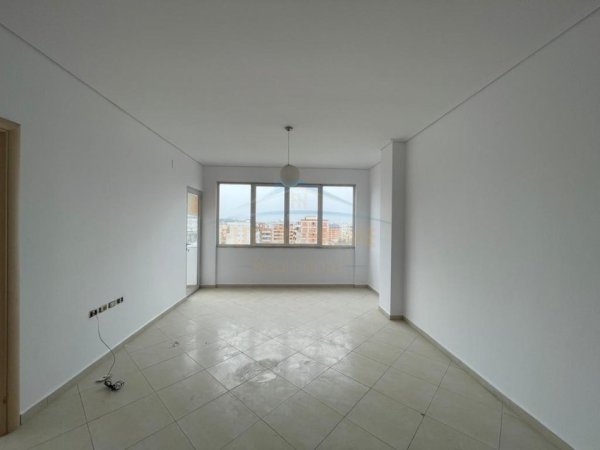 Tirane, shitet apartament 2+1+Ballkon Kati 8, 91 m² 130.000 € (Unaza e Re)