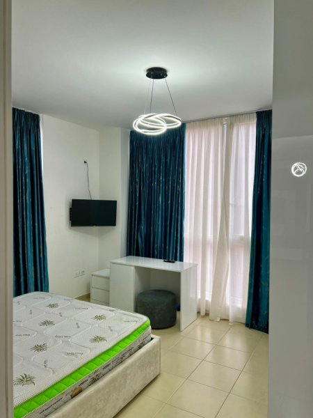Tirane, jepet me qera apartament 2+1 Kati 1, 92 m² 650 € (Bulevardi i Ri)