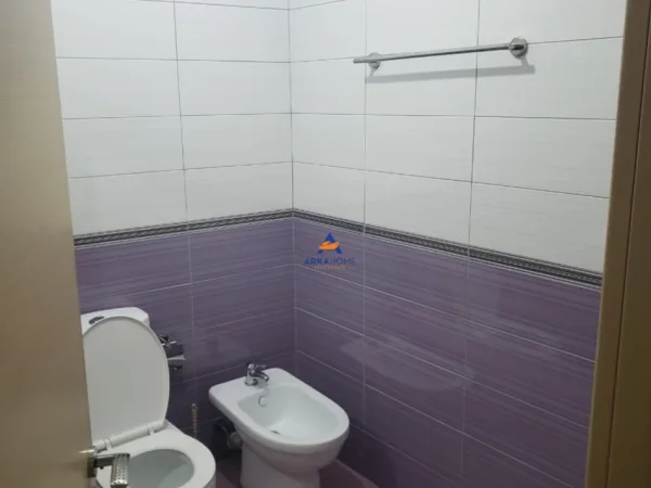Tirane, jepet me qera apartament 3+1+Ballkon Kati 2, 131 m² 65.000 € (ASTIR PRAN OZONE)
