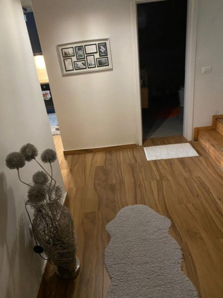 Tirane, jepet me qera 2+1 , 80 m² 550 € (Golden Park 3)