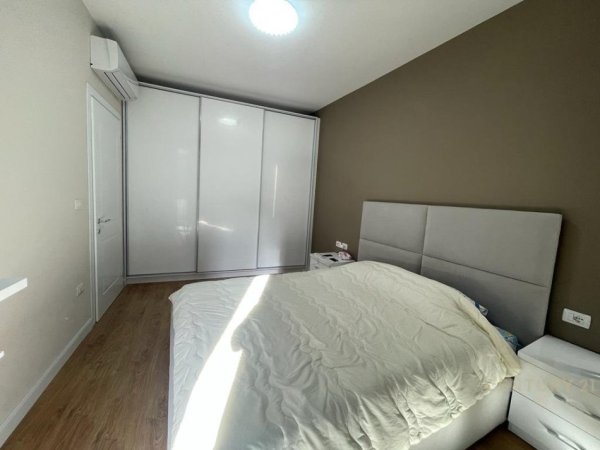 Tirane, jepet me qera apartament 2+1 Kati 7, 97 m² 850 € (Rruga e Dibres Kompleksi Halili)